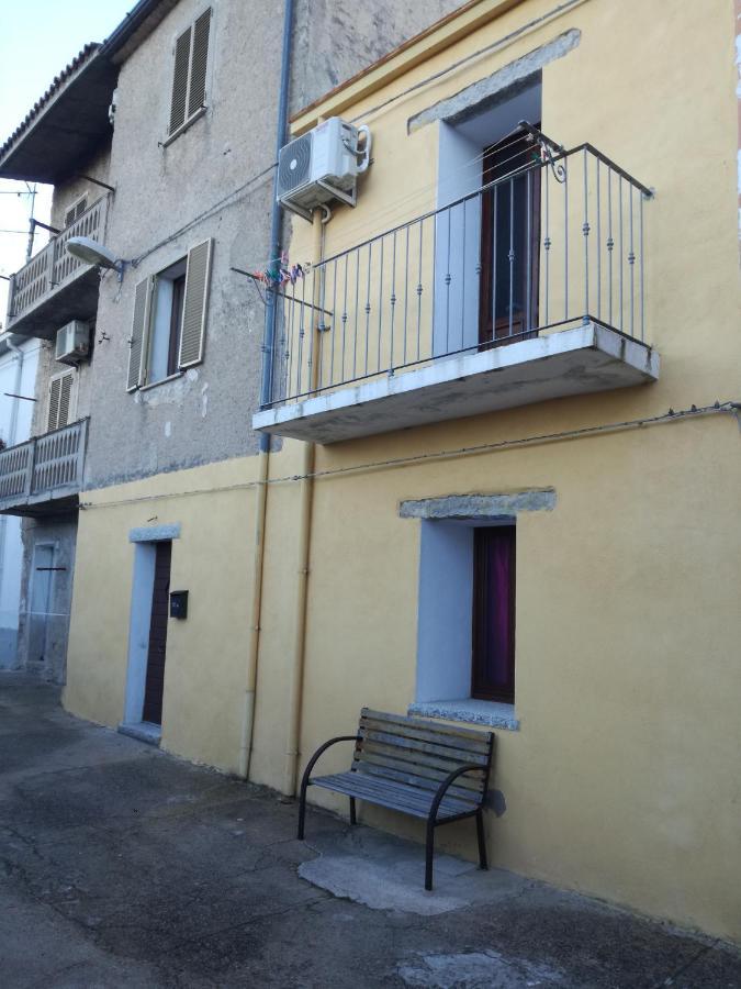 Apartamento Monti Di Bo Aggius Exterior foto